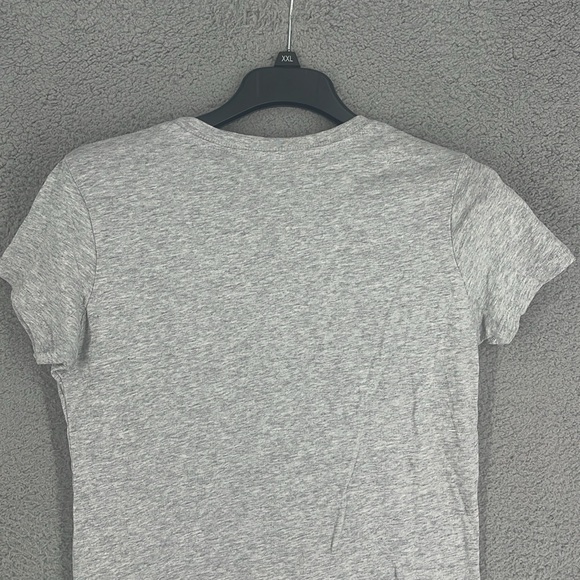 Tampa Bay Lightning NHL Reebok gray angled sleeves t-shirt women’s Large stretch - Picture 11 of 12